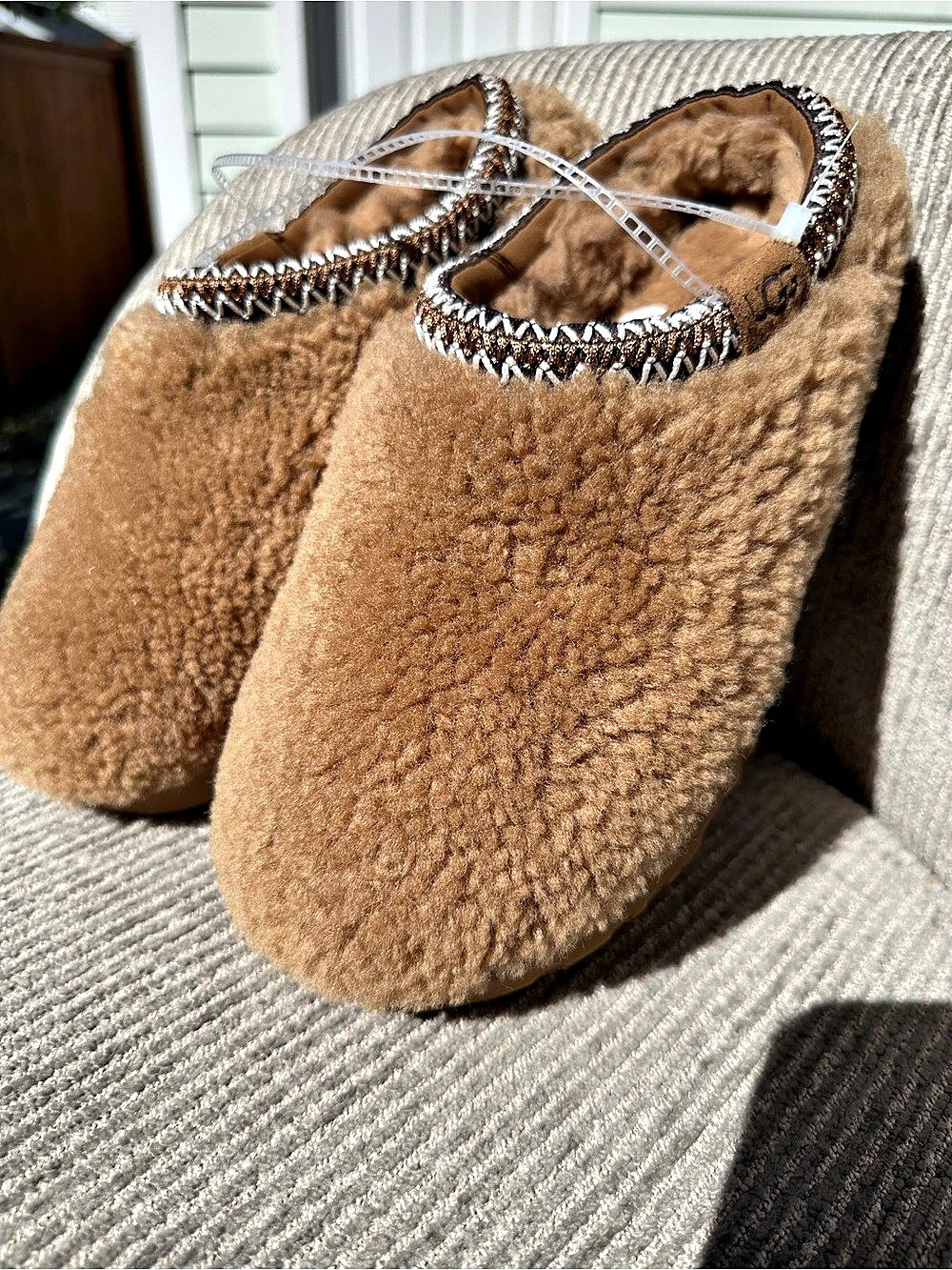 UGG Tasman Maxi Curly Slippers Chestnut Brown Women’s US 8